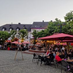 Cafe Journal - Just loving this atmosphere, perfect for summer nights