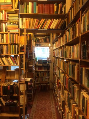 Armchair Books by null