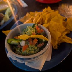 Cantina Dos Segundos - GUACAMOLE & CHIPS