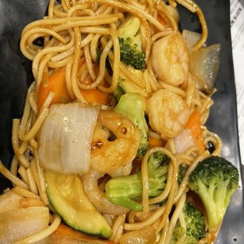 See Wee Roll - Shrimp Yakisoba - Japanese Near Me - Biloxi, Mississippi