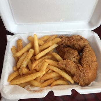 E-Zee Fish & Chicken - 3 whole wings with fries - Seafood Near Me - Jackson, Mississippi