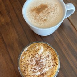 Mercat by 1915 - cortado & chai