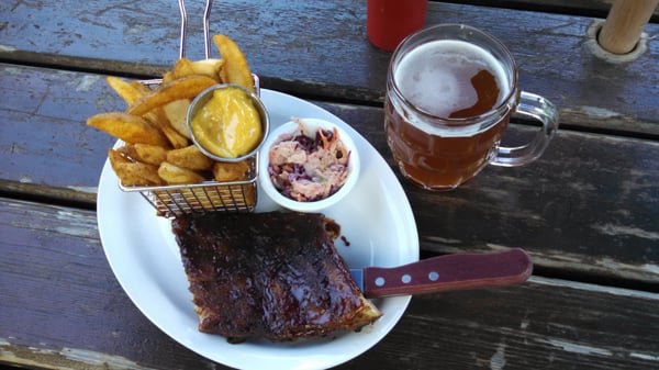 Dusty's Bar & BBQ by null