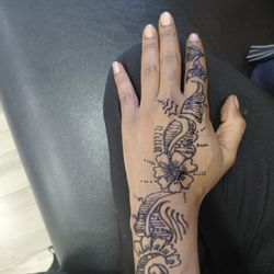 Binni’s Browbar