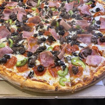 AHLAN Pizza & Mediterranean - Combination Pizza -Large - Pizza Near Me - Pearland, Texas AHLAN Pizza & Mediterranean - Combination Pizza -Large - Pizza Near Me - Pearland, Texas