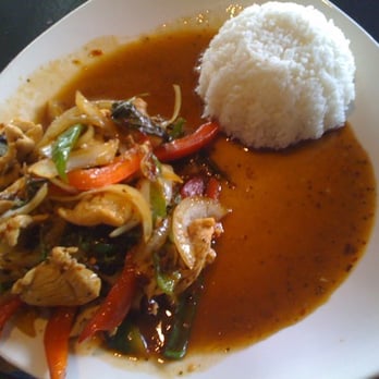 Sabay - basil chicken - lunch special/$6.95 - Thai Near Me - Elmhurst, New York Sabay - basil chicken - lunch special/$6.95 - Thai Near Me - Elmhurst, New York