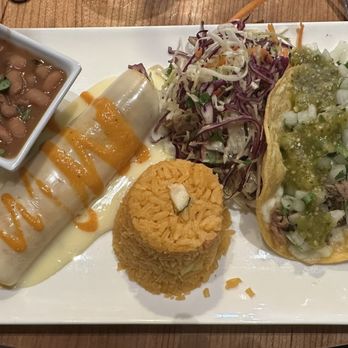 Mesero - Oak, Oklahoma City - Combination platter - Mexican Near Me - Oklahoma City, Oklahoma Mesero - Oak, Oklahoma City - Combination platter - Mexican Near Me - Oklahoma City, Oklahoma