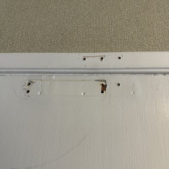 Bahia Resort Hotel - Someone too lazy to fix the door and the jam - San Diego, CA
