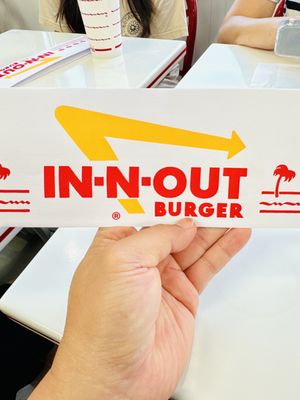 In-N-Out Burger by null