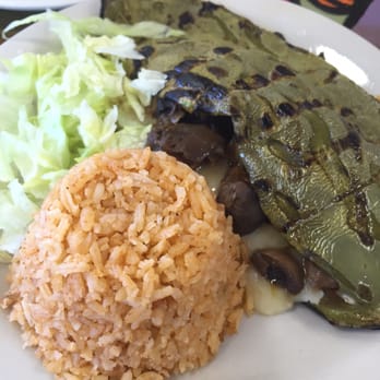 Café Mayapan - Nopal relleno with asadero and mushrooms - Mexican Near Me - El Paso, Texas