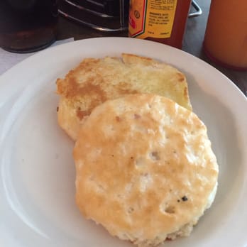 The Hideout Restaurant - American Near Me - Key Largo, Florida