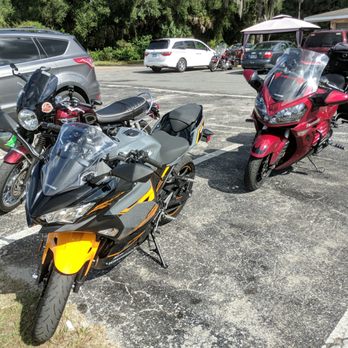 Robin's Country Kitchen - Cool bikes outside Robins. It was a great day for a ride. - Cafes Near Me - Floral City, Florida Robin's Country Kitchen - Cool bikes outside Robins. It was a great day for a ride. - Cafes Near Me - Floral City, Florida