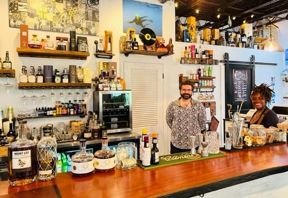 Bajo el Sol Gallery, Art Bar Cafe & Rum Shop by null