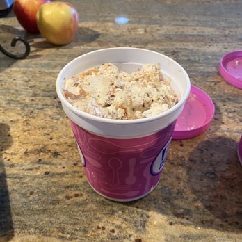 Baskin Robbins - Ice Cream & Frozen Yogurt Near Me - Concord, California Baskin Robbins - Ice Cream & Frozen Yogurt Near Me - Concord, California