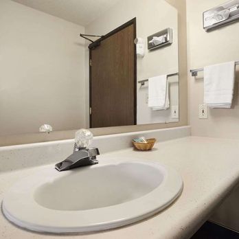Super 8 - Bathroom - Hotels Near Me - Sturgis, South Dakota Super 8 - Bathroom - Hotels Near Me - Sturgis, South Dakota