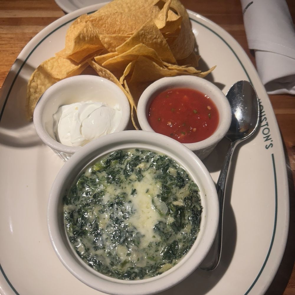 Houston's Restaurant - Chicago-style Spinach Dip - New American Near Me - Irvine, California