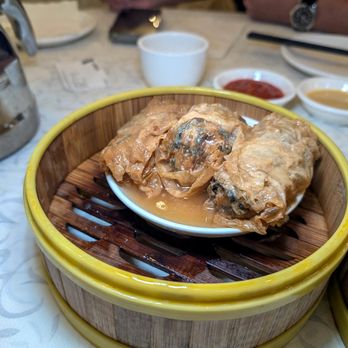 Hong Kong Palace - tofu skin roll $6.25 - Dim Sum Near Me - Millbrae, California Hong Kong Palace - tofu skin roll $6.25 - Dim Sum Near Me - Millbrae, California