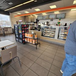 Dunkin' - Store