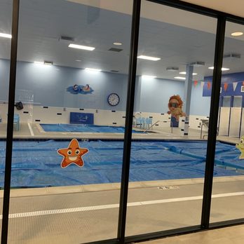 Water Wings Swim School - Swimming Lessons/Schools Near Me - Encino, California