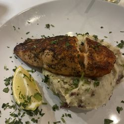 Uptown Bistro - Salmon with mashed potatoes