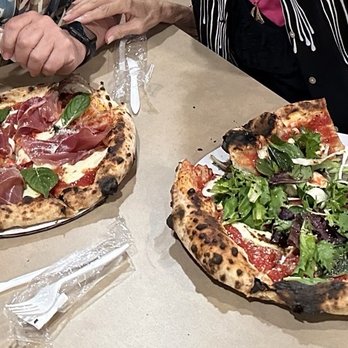 Rossanos - Pizza party - Food Trucks Near Me - Delray Beach, Florida Rossanos - Pizza party - Food Trucks Near Me - Delray Beach, Florida