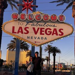 Welcome To Las Vegas Sign - Las Vegas sign