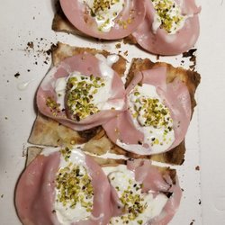 Biancazerozero - Mortadella, Buffalo Ricotta Cheese and Pistachio grains pinsa