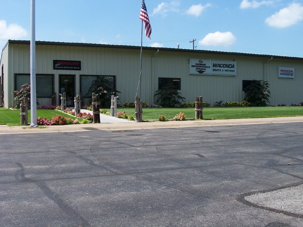 WACONDA BOATS & MOTORS Updated June 2024 24 Circle Dr, Republican