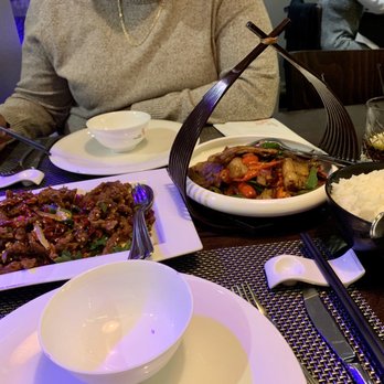 Fulu Mandarijn Amsterdam - Dry fried beef with red chilies and twice cooked pork. - Chinese Near Me - Amsterdam, New Hampshire Fulu Mandarijn Amsterdam - Dry fried beef with red chilies and twice cooked pork. - Chinese Near Me - Amsterdam, New Hampshire