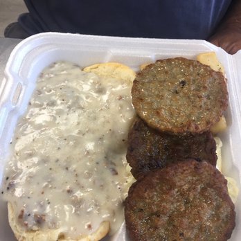 Toasted - Breakfast platter with biscuits & gravy and sausage - Breakfast & Brunch Near Me - Richmond, Indiana