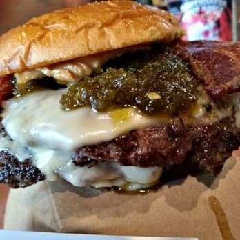Full Rack Barbecue - Double Bacon Peanut Butter Bacon Jam Smash Burger  Wowed - Food Trucks Near Me - St. Clair Shores, Michigan
