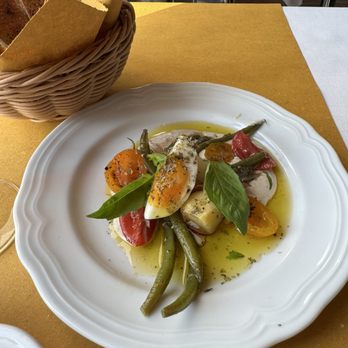 Famo Metro - Insalata Nizzarda Salad of Green Bean, Potato, Red Onion with Tuna Sauce  Tuna sauce was amazing - Italian Near Me - Copenhagen, 84