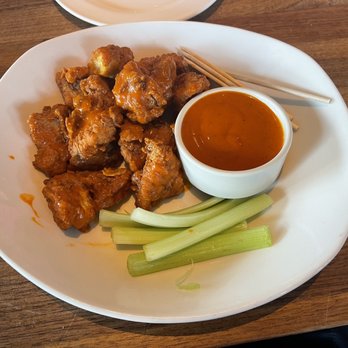 Yard House - Boneless Wings - New American Near Me - Naples, Florida Yard House - Boneless Wings - New American Near Me - Naples, Florida