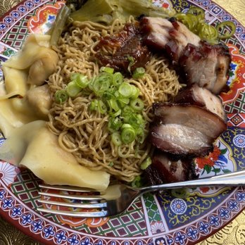 Oma's Hideaway - Wonton Mee w/ Char siu pork belly - Asian Fusion Near Me - Portland, Oregon Oma's Hideaway - Wonton Mee w/ Char siu pork belly - Asian Fusion Near Me - Portland, Oregon