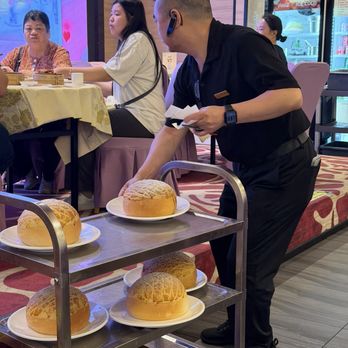 Diamond Bay Restaurant - Dim Sum Near Me - Seattle, Washington