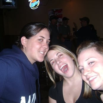 Pap's Tap - three women taking a selfie - Sports Bars Near Me - Chicago, Illinois