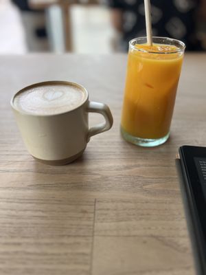 Pollen Bakery by null