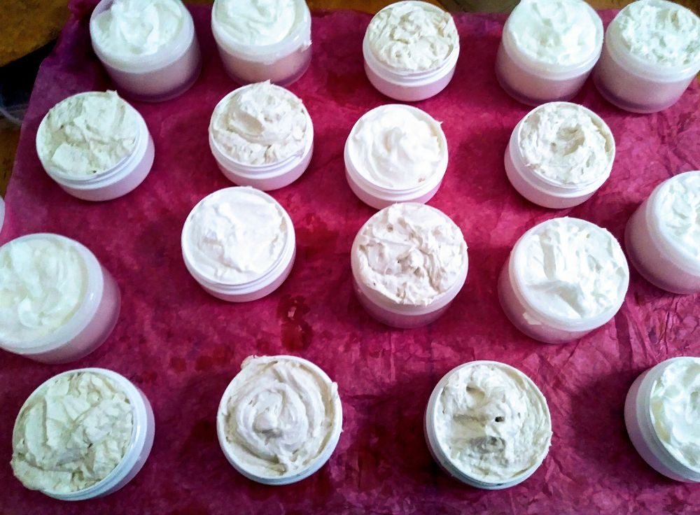 FRUITS OF THE SPIRIT Open for Business Florissant, Missouri Cosmetics & Beauty Supply