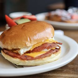 Toast City Diner - Breakfast Sandwich