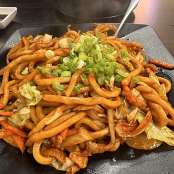 Dumpling U - D2. Shanghai Fried Noodles - Dim Sum Near Me - Stockton, California