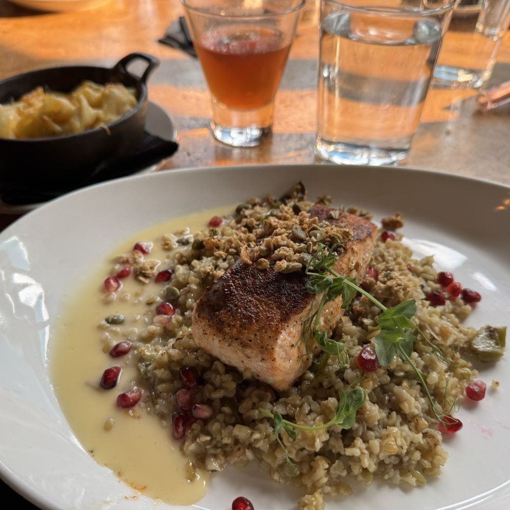 Two Urban Licks - Blackened Salmon with Mac and Cheese - Bars Near Me - Atlanta, Georgia Two Urban Licks - Blackened Salmon with Mac and Cheese - Bars Near Me - Atlanta, Georgia