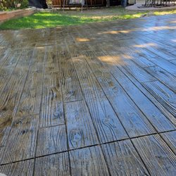 A Crack Above the Rest Concrete - Woodplank stamp W/ knots