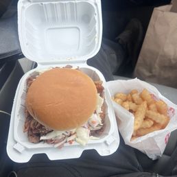 Pulled Pork Sandwich Pulled Pork Sandwich