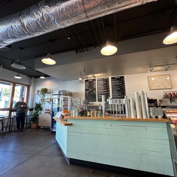 Breakaway Cafe - Inside - Cafes Near Me - Culver City, California Breakaway Cafe - Inside - Cafes Near Me - Culver City, California