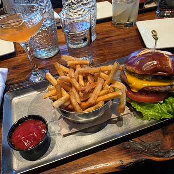 Empire Burgers + Brew - The Ellen burger - Burgers Near Me - Lombard, Illinois