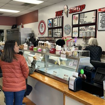 The Ice Cream Shop - Counter - Ice Cream & Frozen Yogurt Near Me - Girdwood, Alaska