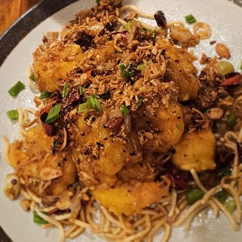 Twilight Lounge - Cantonese Style Crispy Prawns/避风塘大虾- 8 prawns, crispy garlic, scallions, and chili. Excellent version - Chinese Near Me - New York, New York Twilight Lounge - Cantonese Style Crispy Prawns/避风塘大虾- 8 prawns, crispy garlic, scallions, and chili. Excellent version - Chinese Near Me - New York, New York