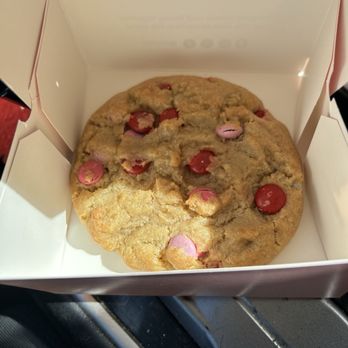Crumbl - Terra Nova - Single m&m valentine day - Bakeries Near Me - Chula Vista, California Crumbl - Terra Nova - Single m&m valentine day - Bakeries Near Me - Chula Vista, California