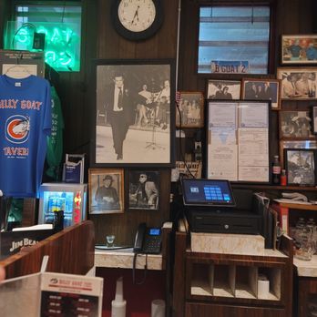 Billy Goat Tavern - Chicago - Yes, I'm at the bar! Lol - Burgers Near Me - Chicago, Illinois