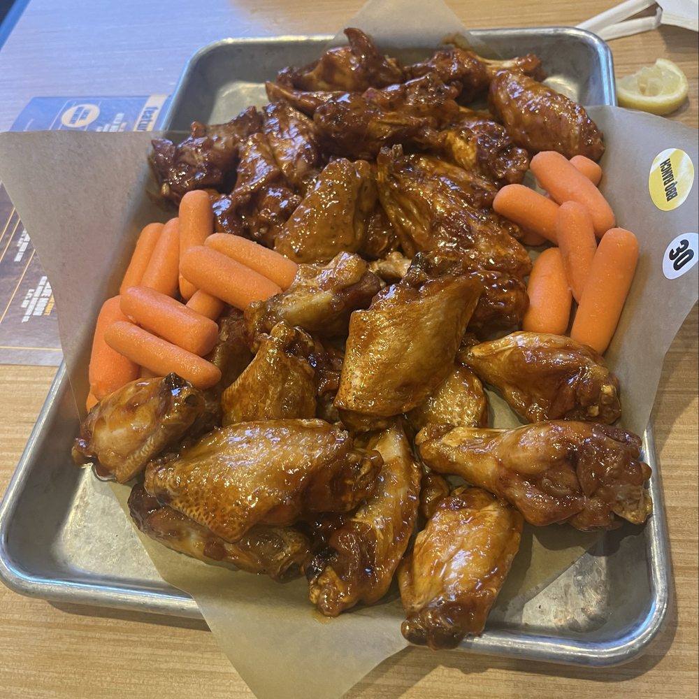 Buffalo Wild Wings - dry, tough wings - Chicken Wings Near Me - La Vale, Maryland Buffalo Wild Wings - dry, tough wings - Chicken Wings Near Me - La Vale, Maryland
